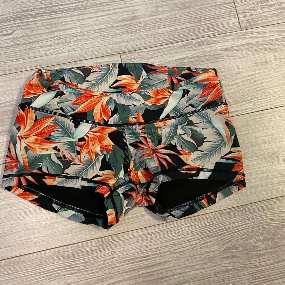 Vull - Birds of Paradise Women's Athletic Shorts